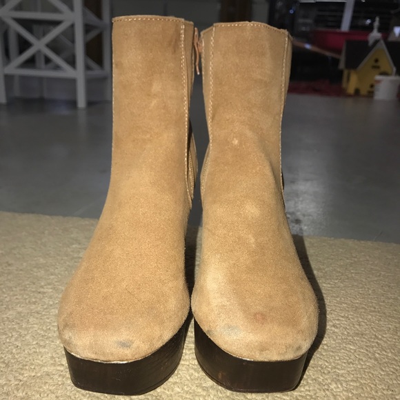 booties - Picture 2 of 4